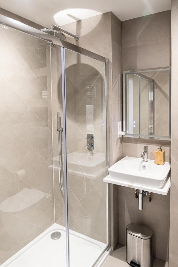 Amazing New Spacious Apartment In Se1 Лондон Екстериор снимка